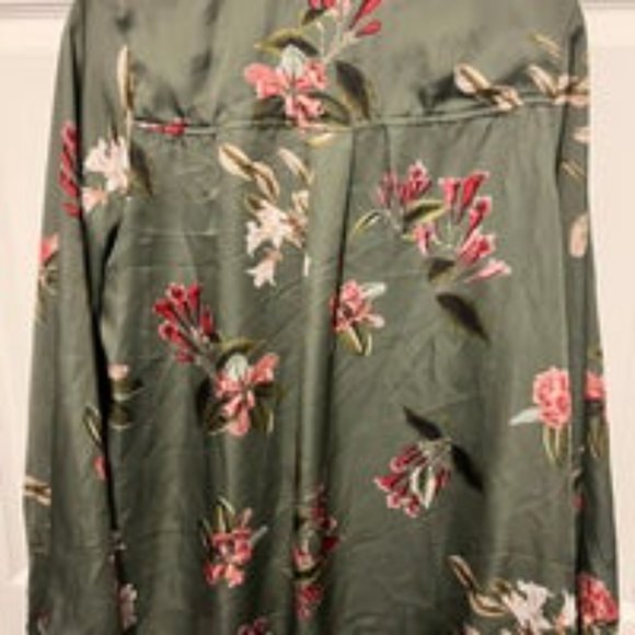 show me your mumu blouse - Picture 3 of 3